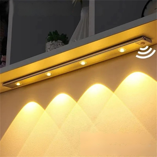 مصباح ليلي بحساس حركة